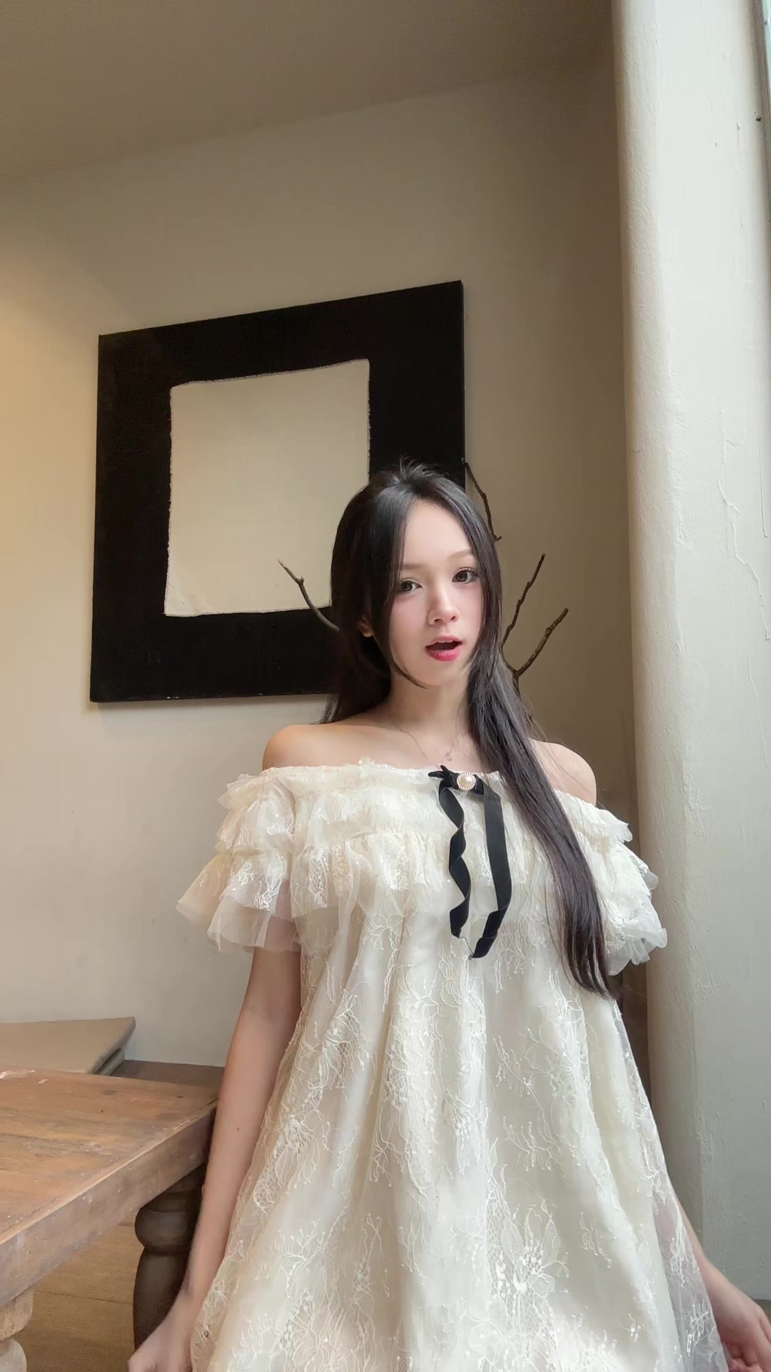 @Bống