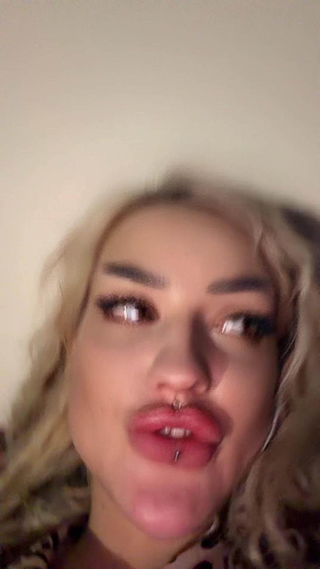 @INST:_independent_________
