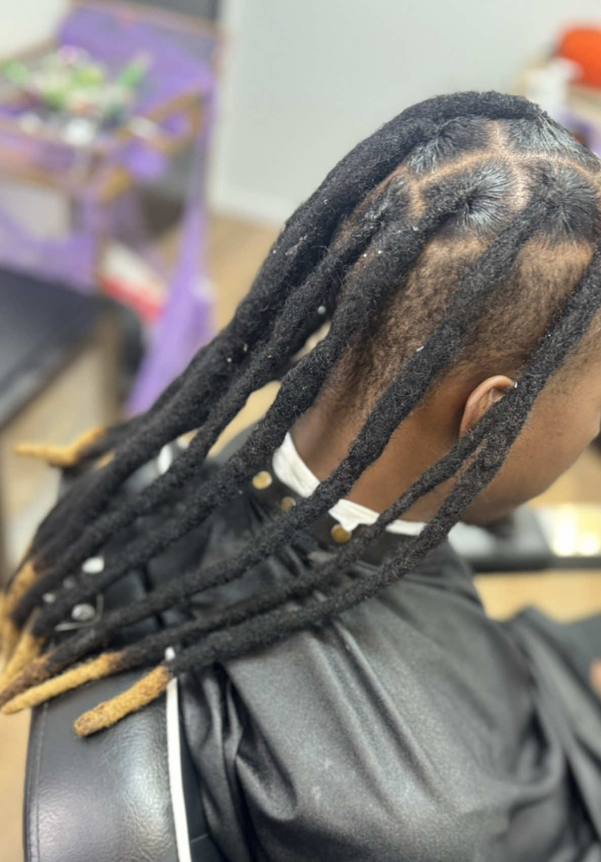 @MsTytaniumCuts