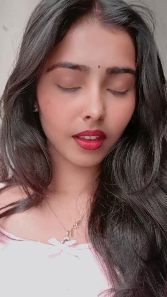 @rakhi thakur🌸🕊️