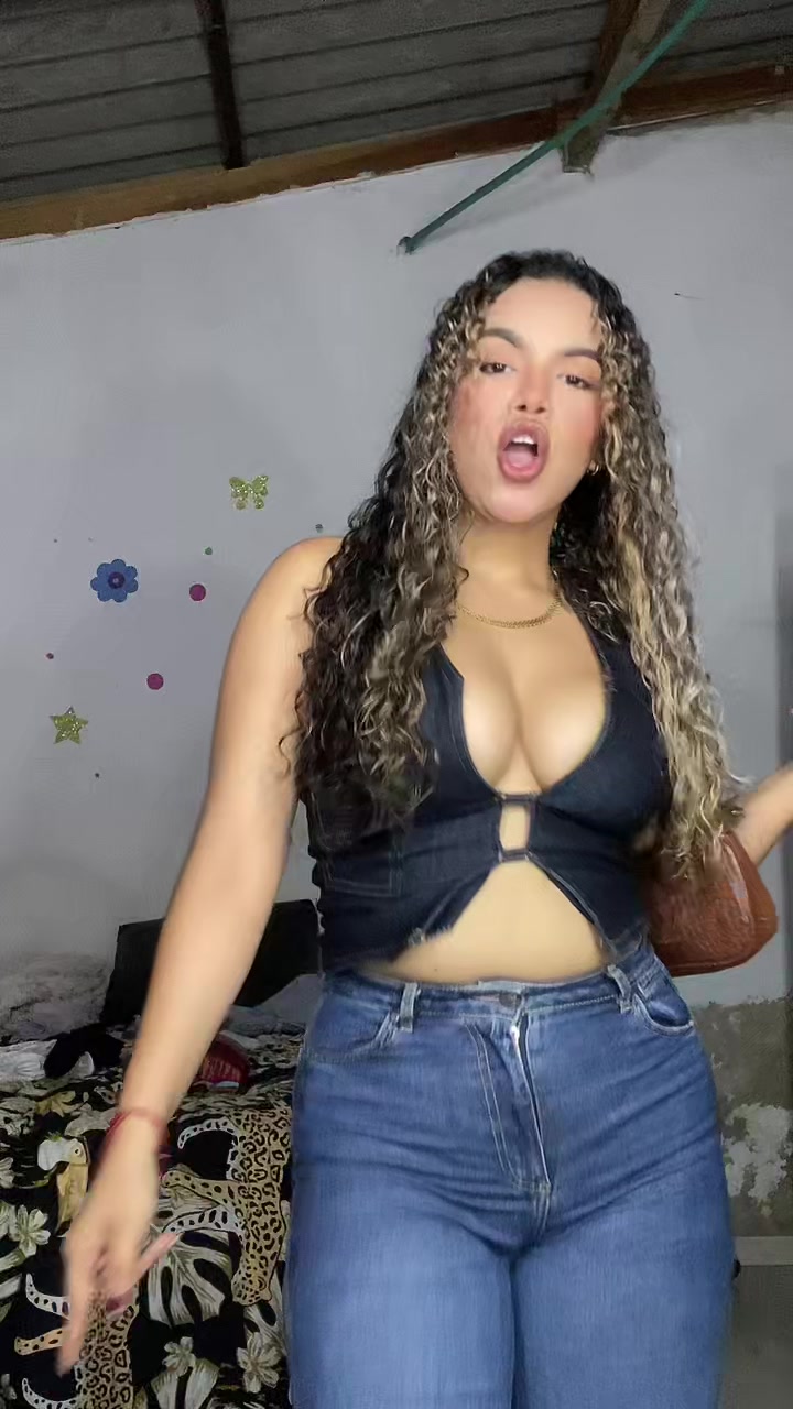 @Dani🌼