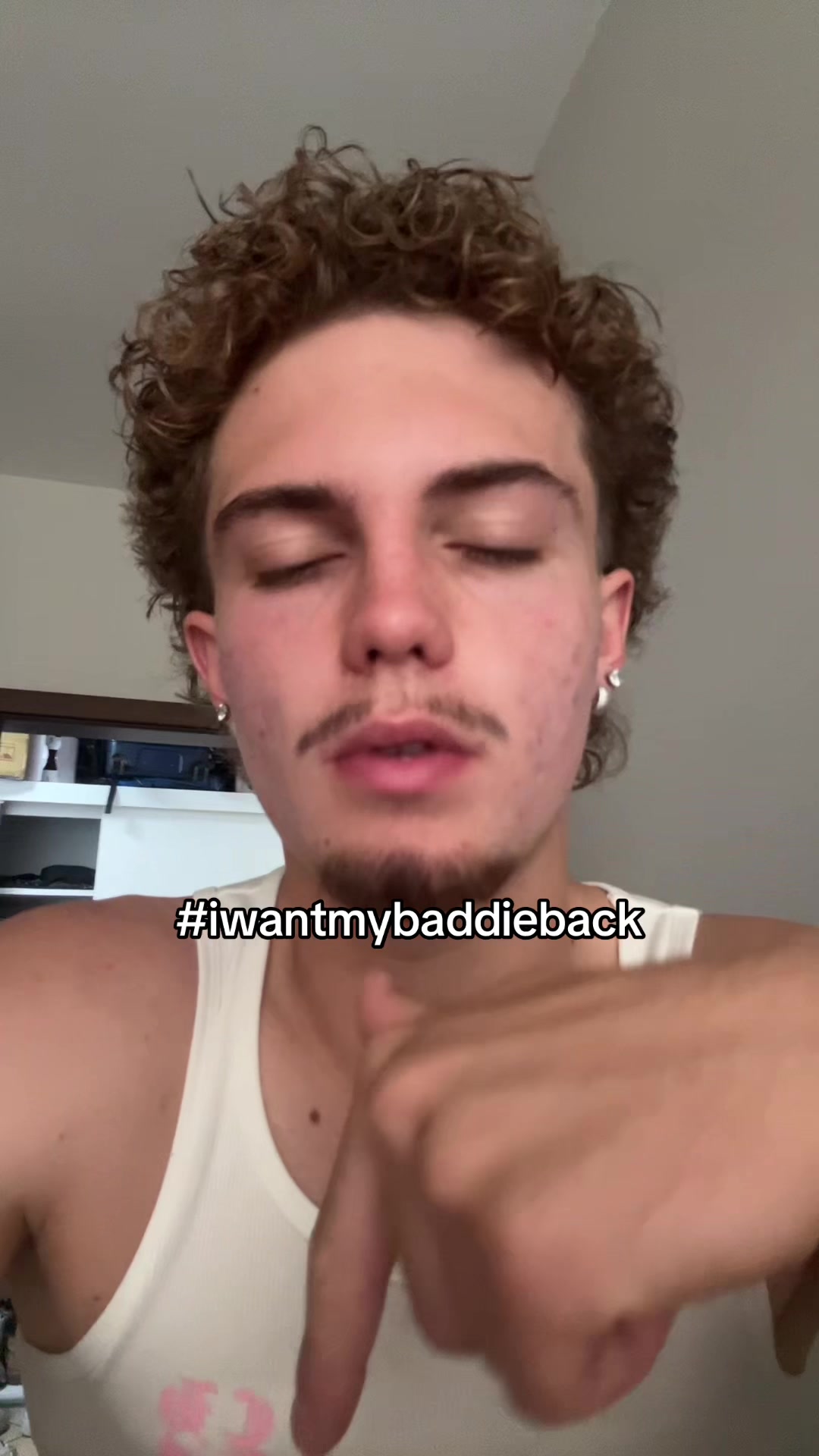 @Sqwimeee