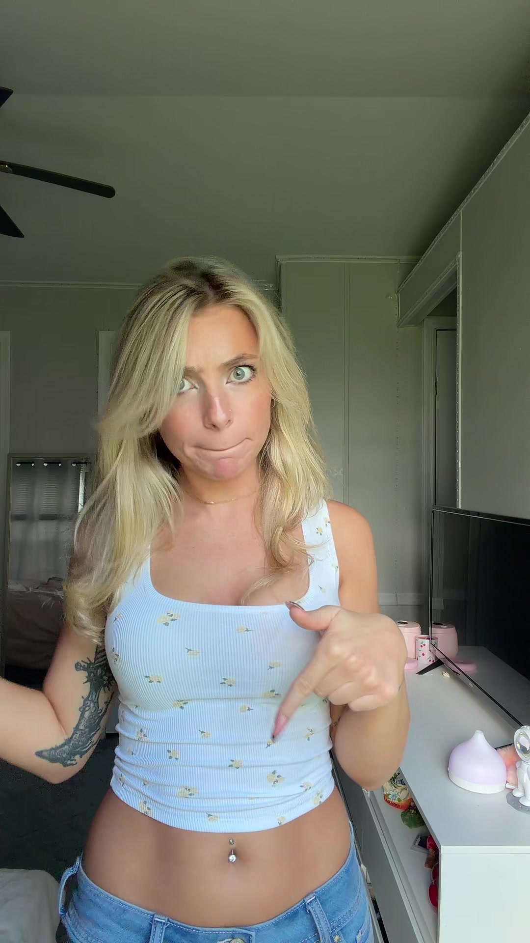 @KallieLynnn