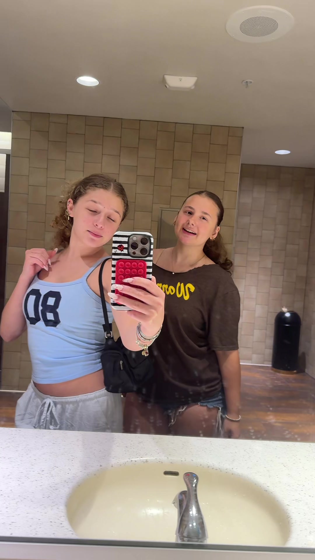 @tessa🐞🌀