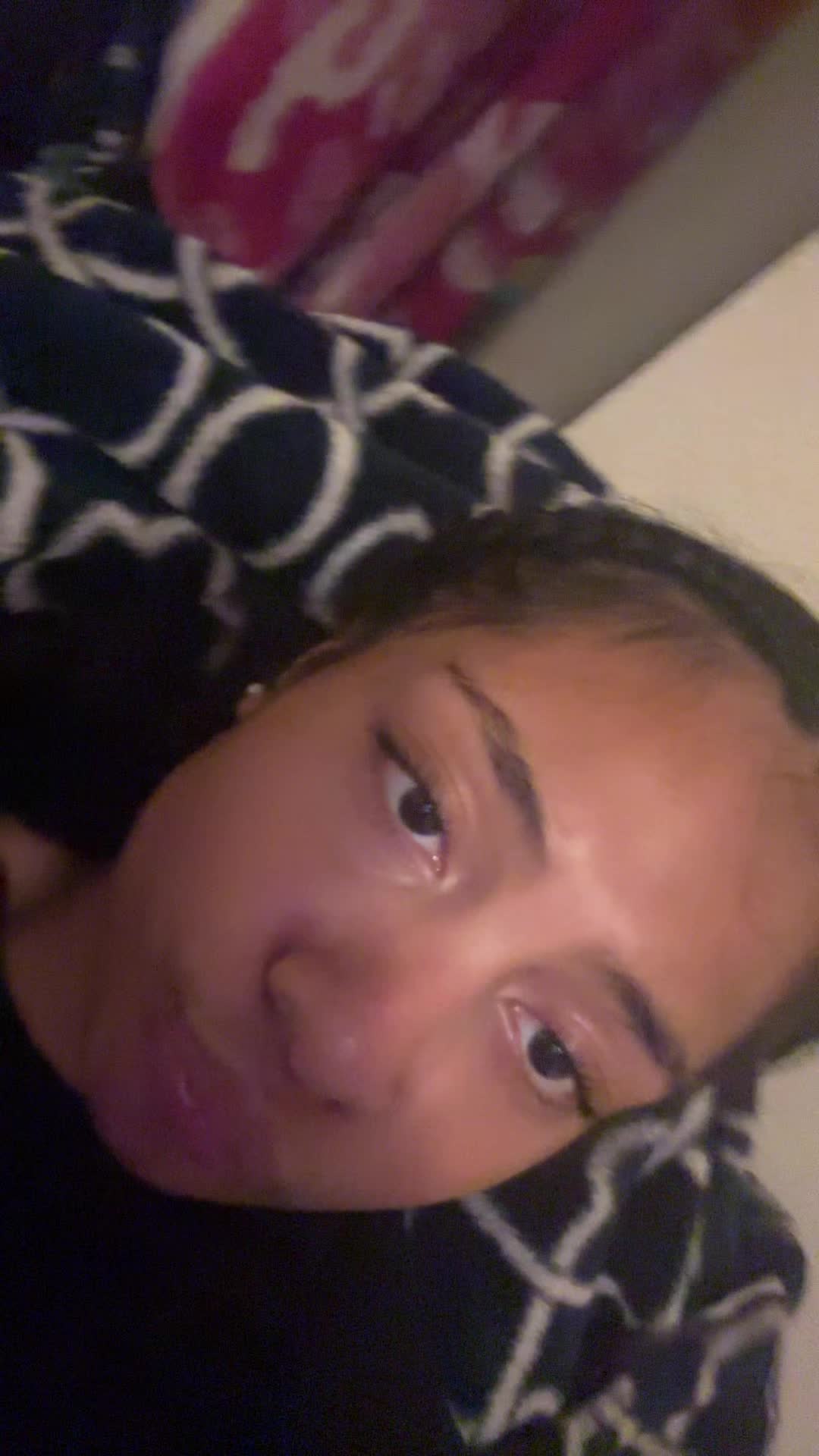 @urm0m