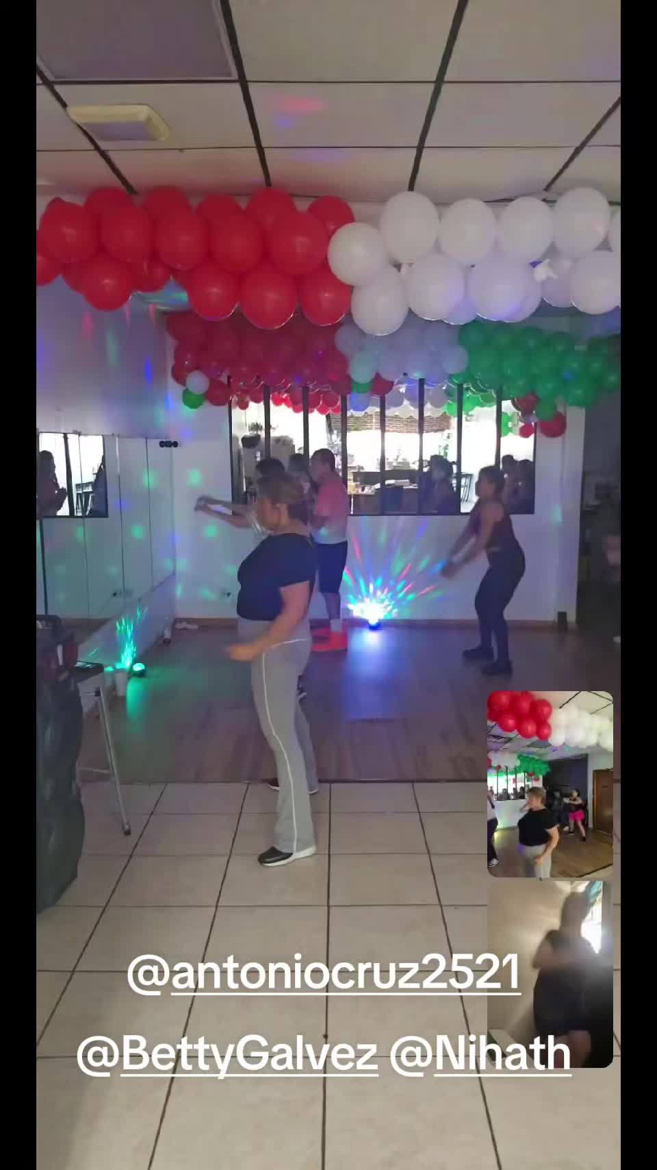 @internacional Express🦋 Lulú💙