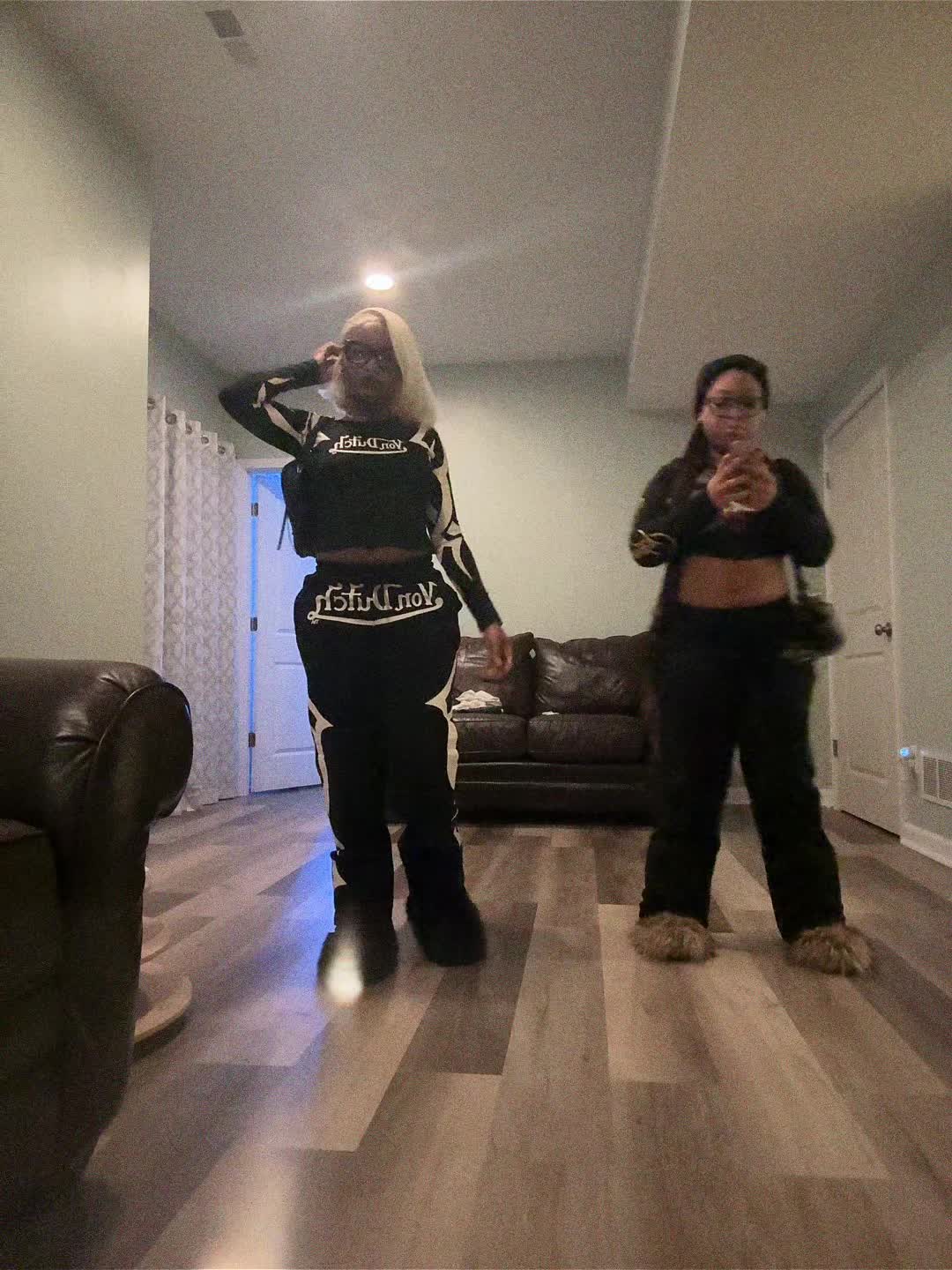 @Lavishh_Keyyy