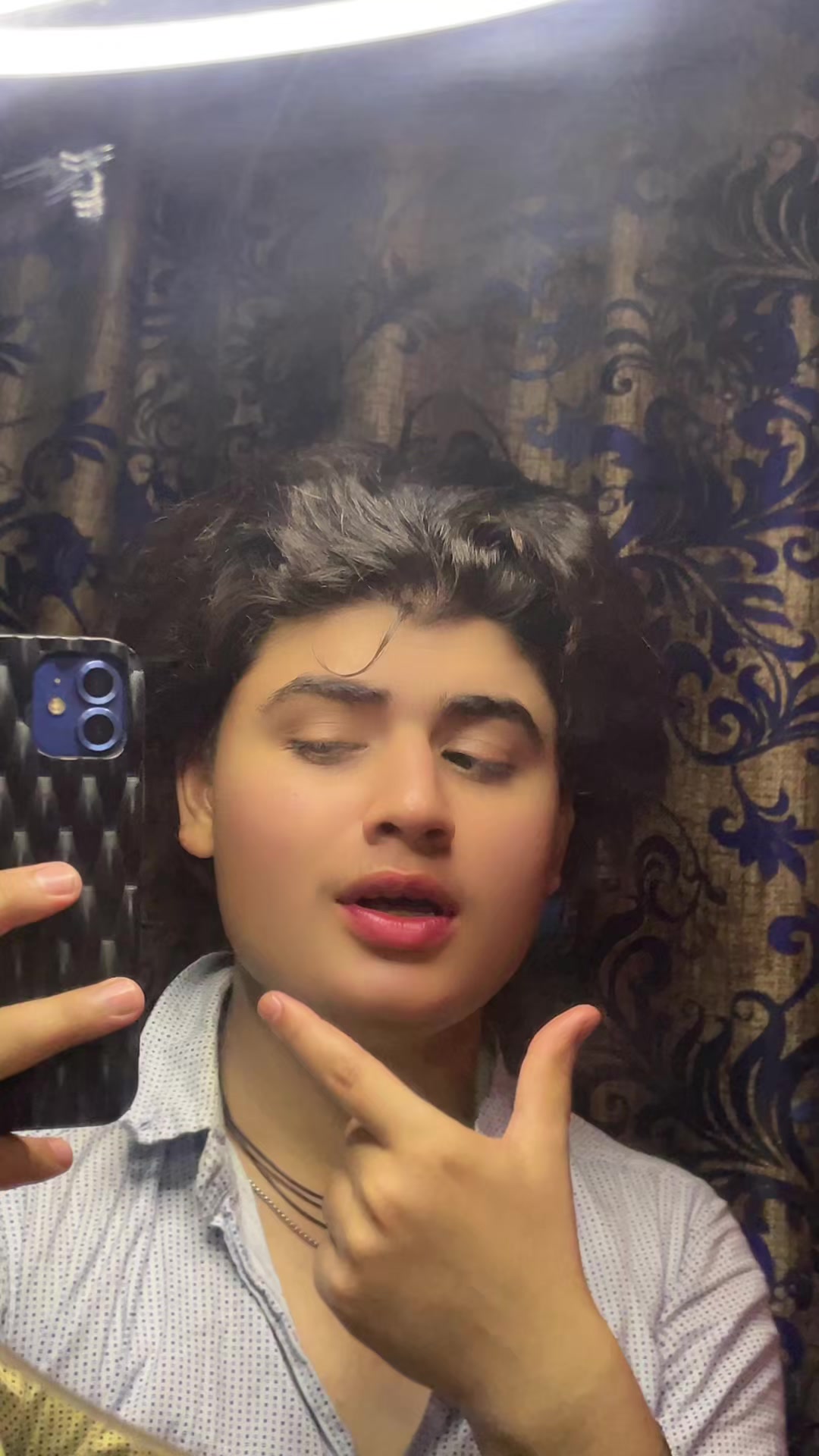 @🫰