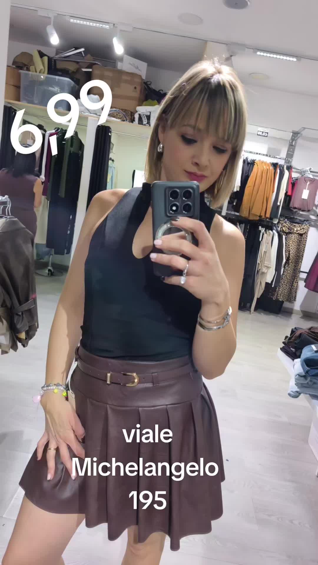 @sevenstorevialemichelangelo195