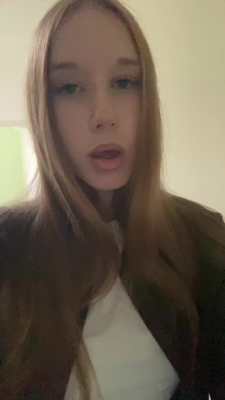 @клубничная