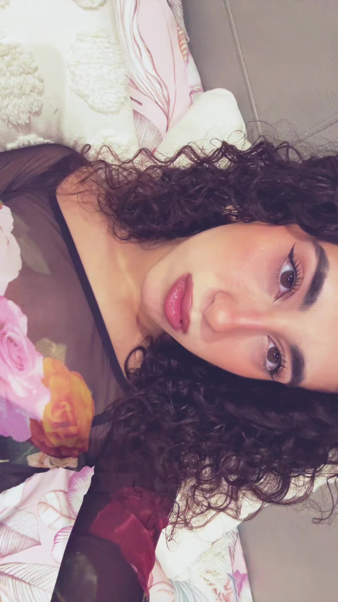 @🖤