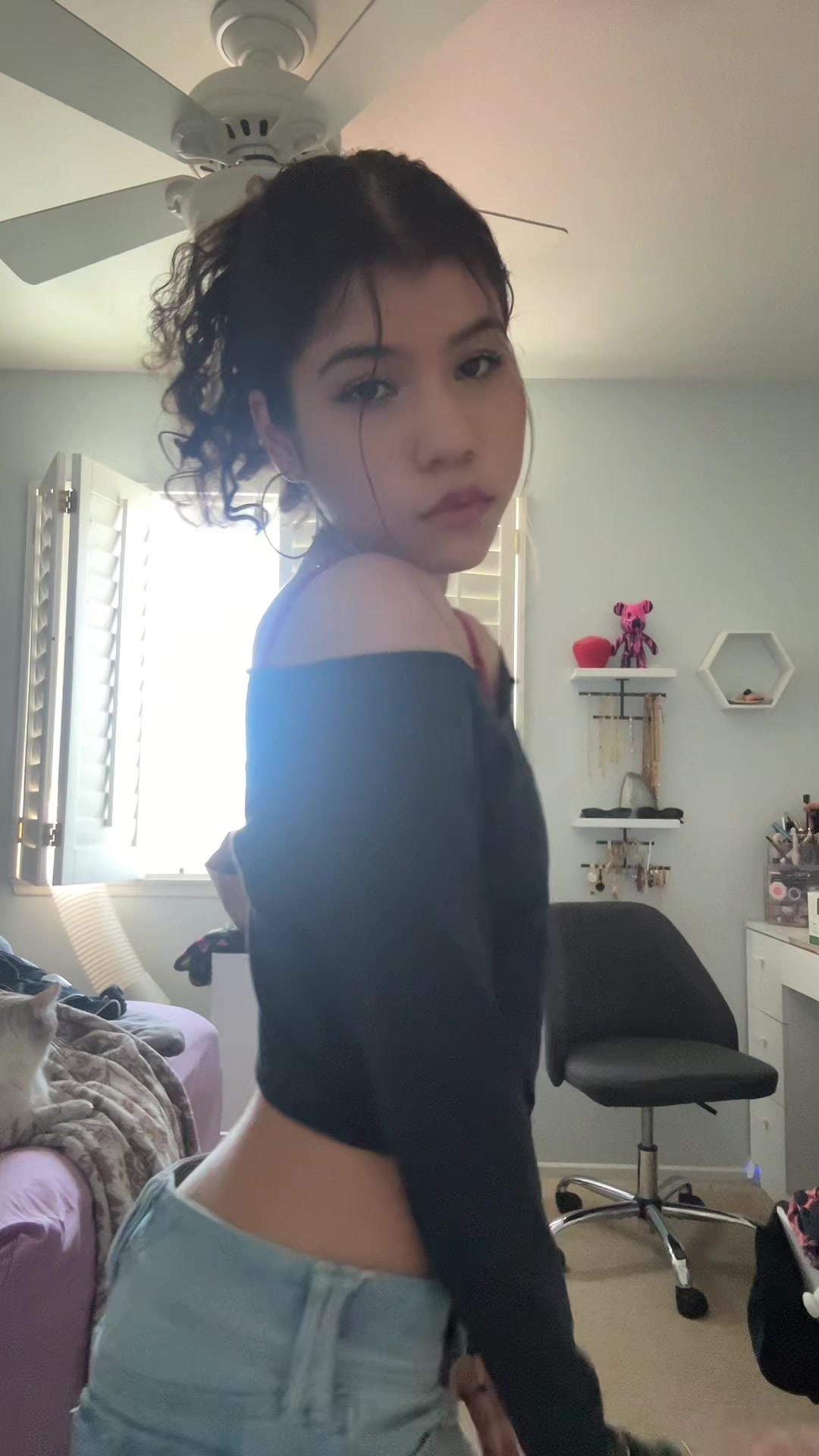@Ava 7\