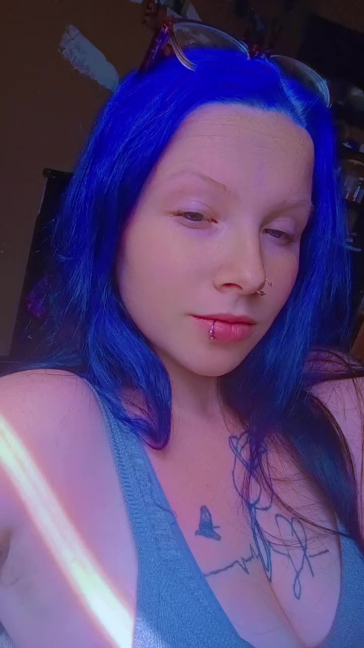@Twisted_teen_momma22