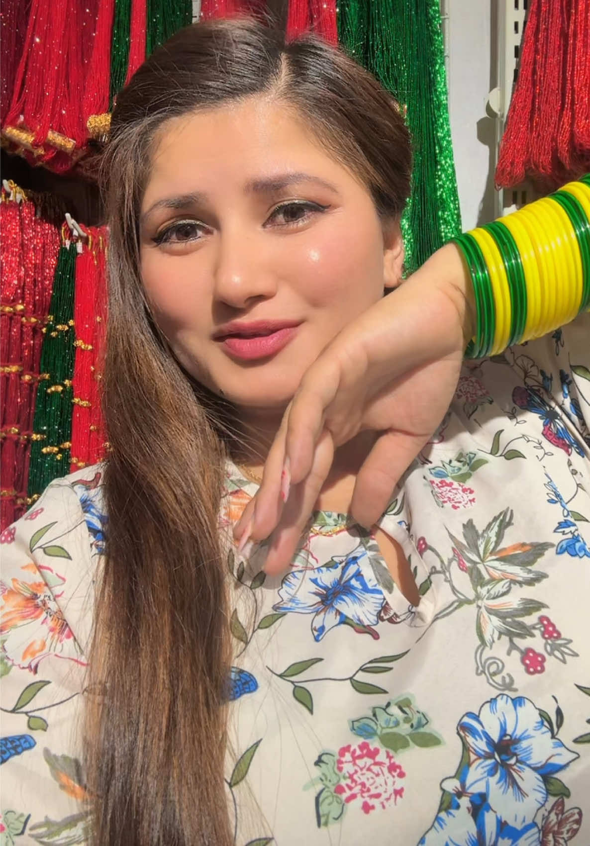@Udi Udi Chuppa😘Alina Baskota