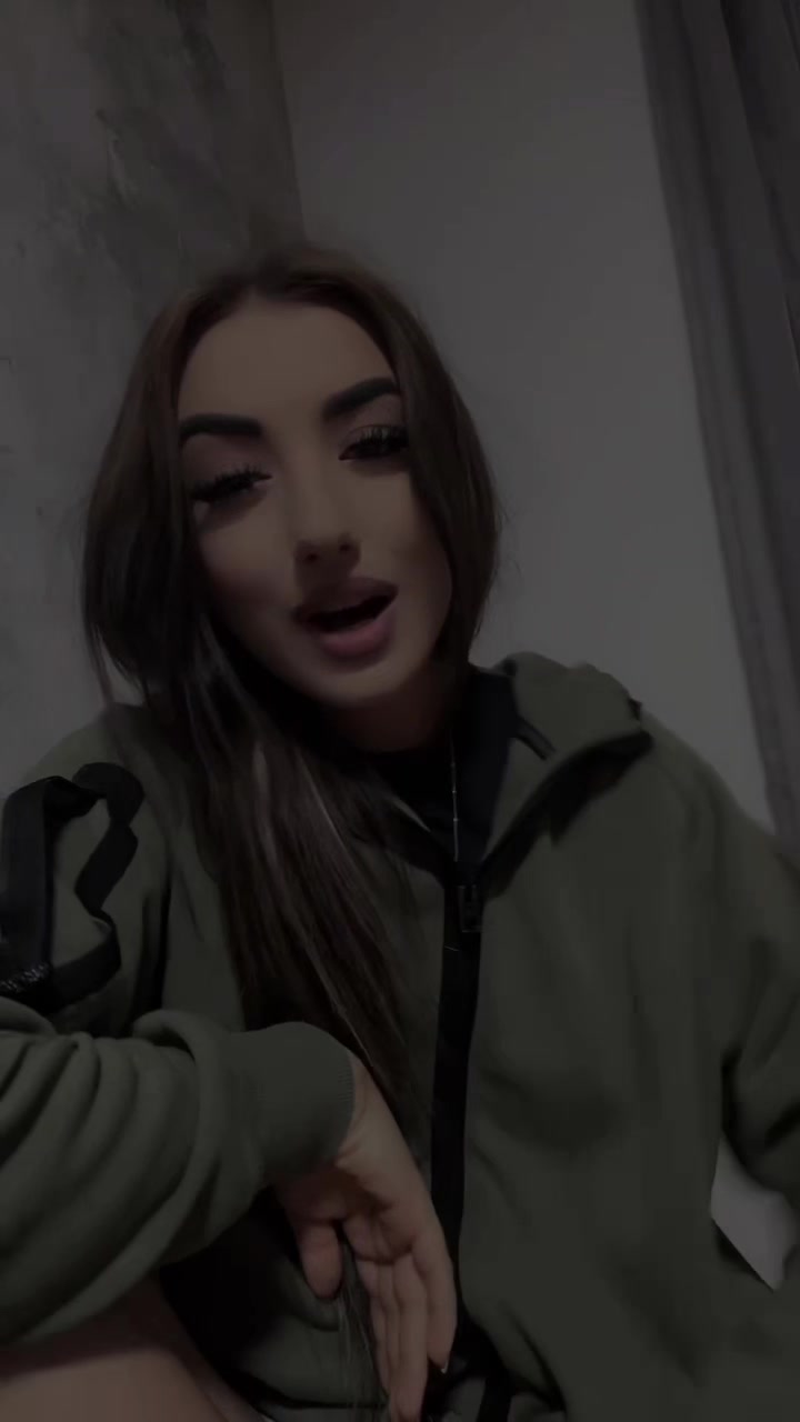 @_beluniaaa_