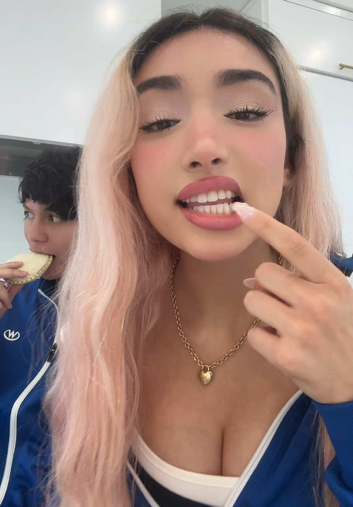 @Kat