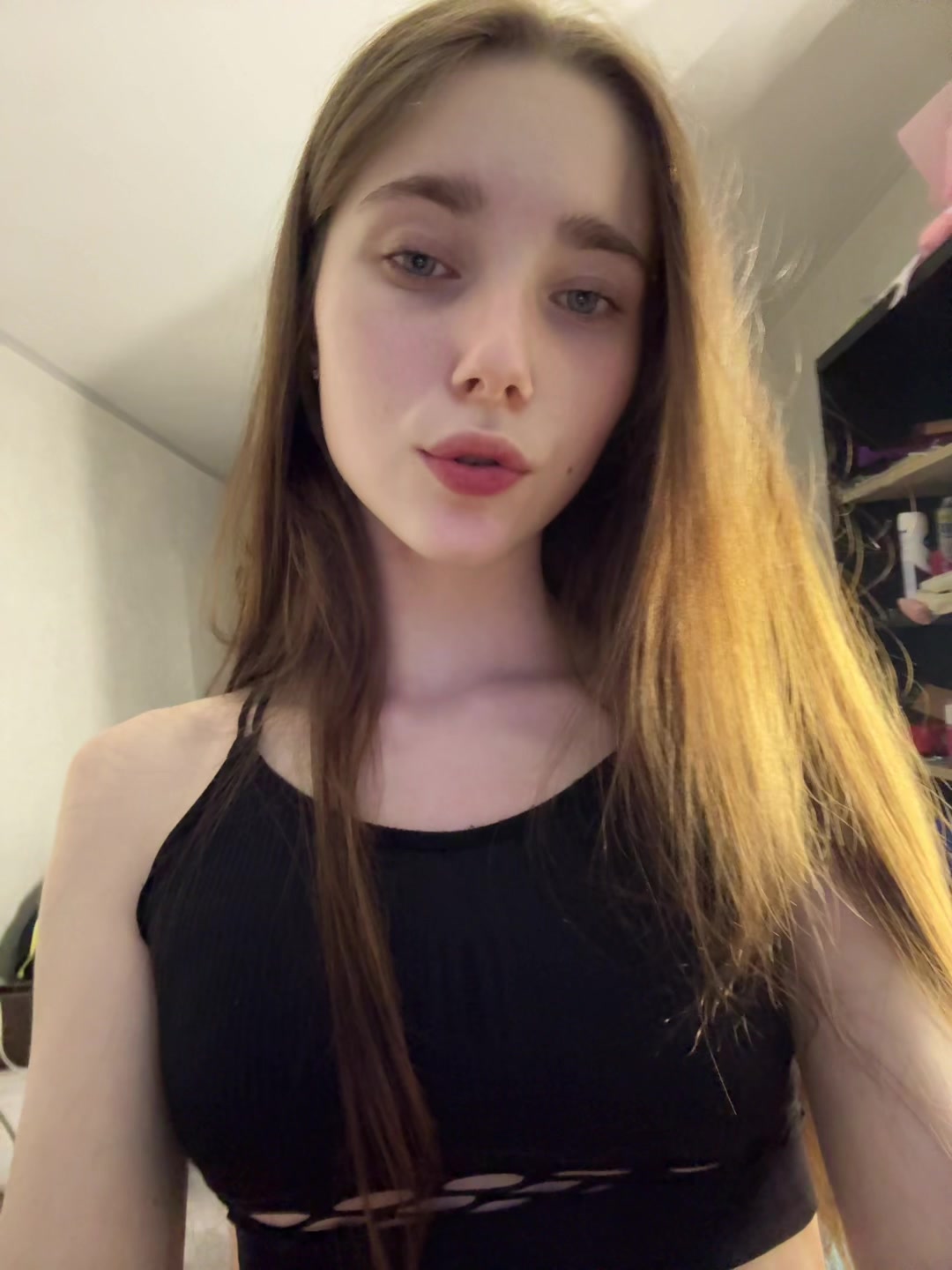 @🫂