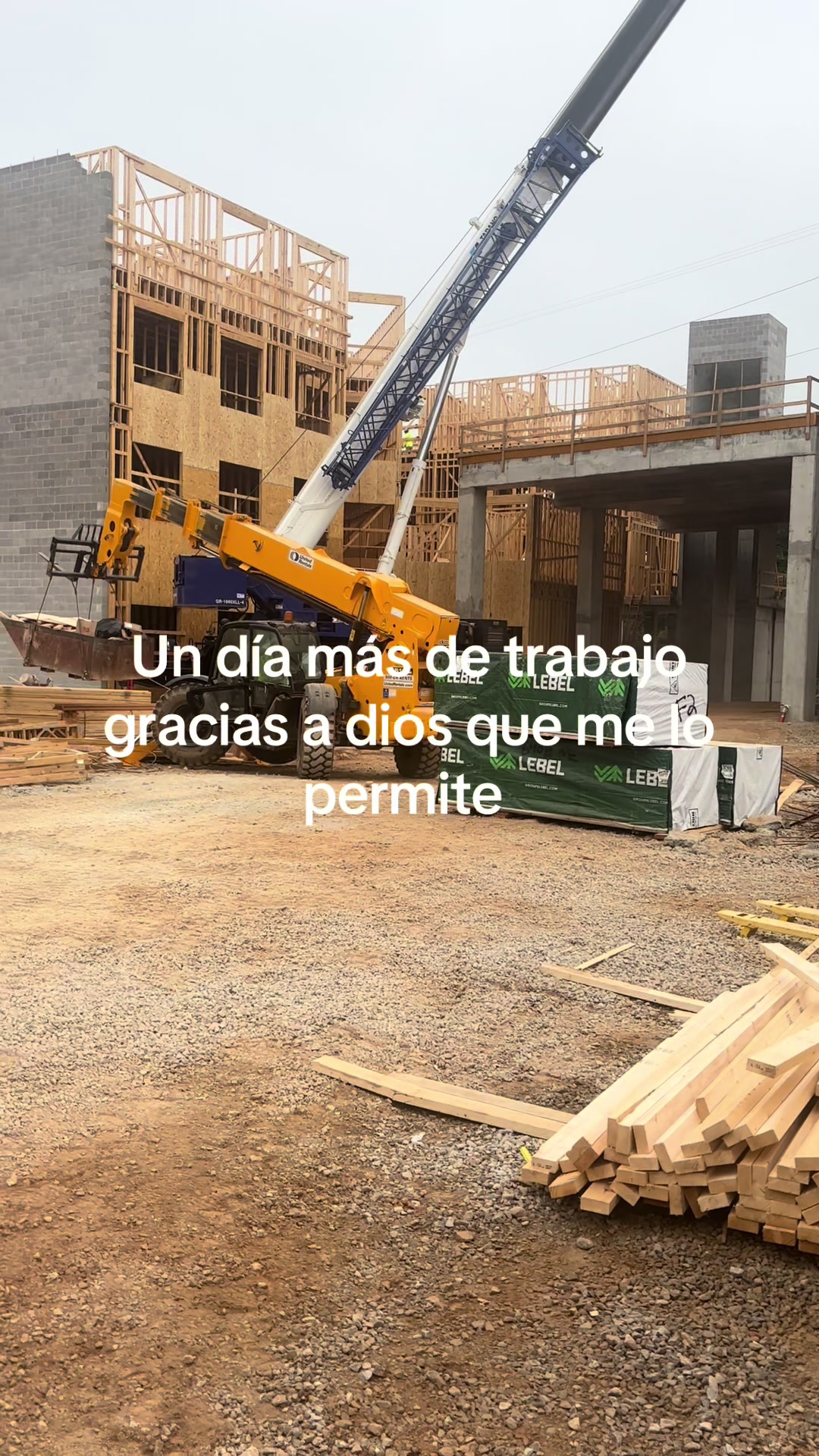 @elmoreno