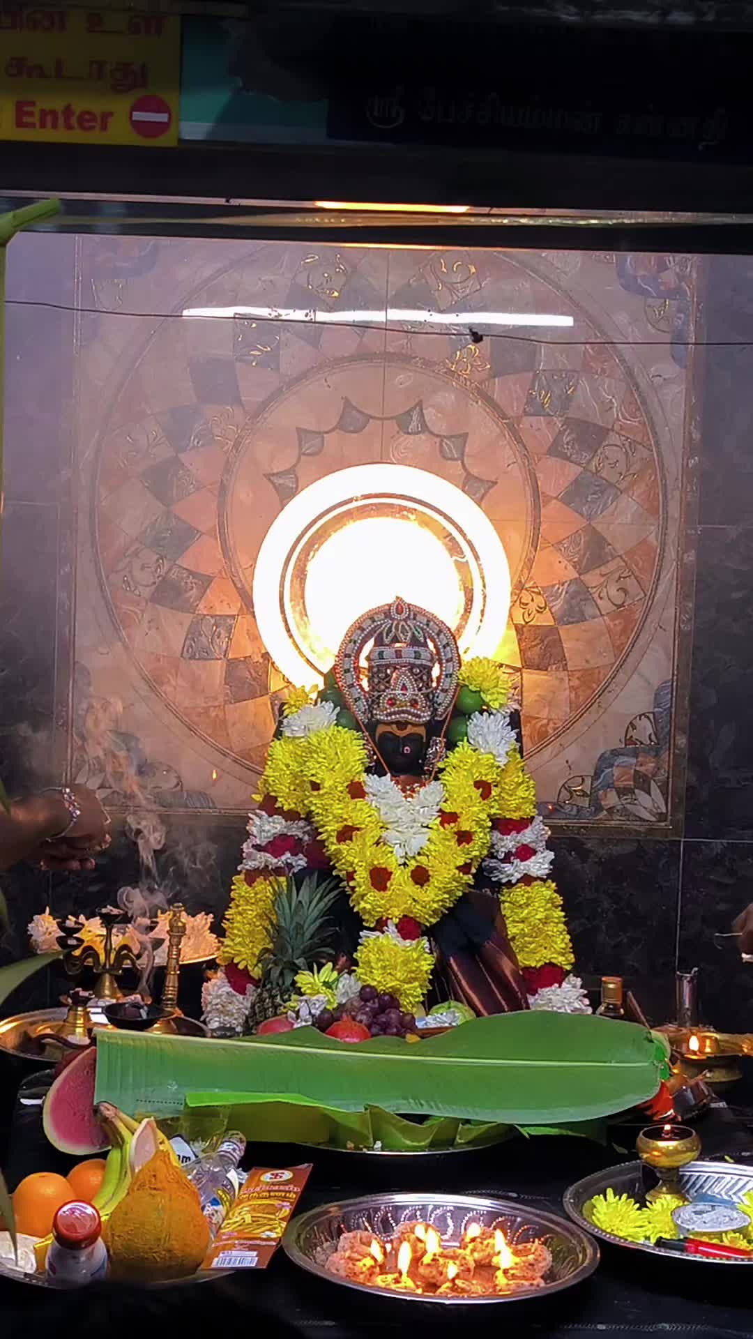 @YourBoyVinoth