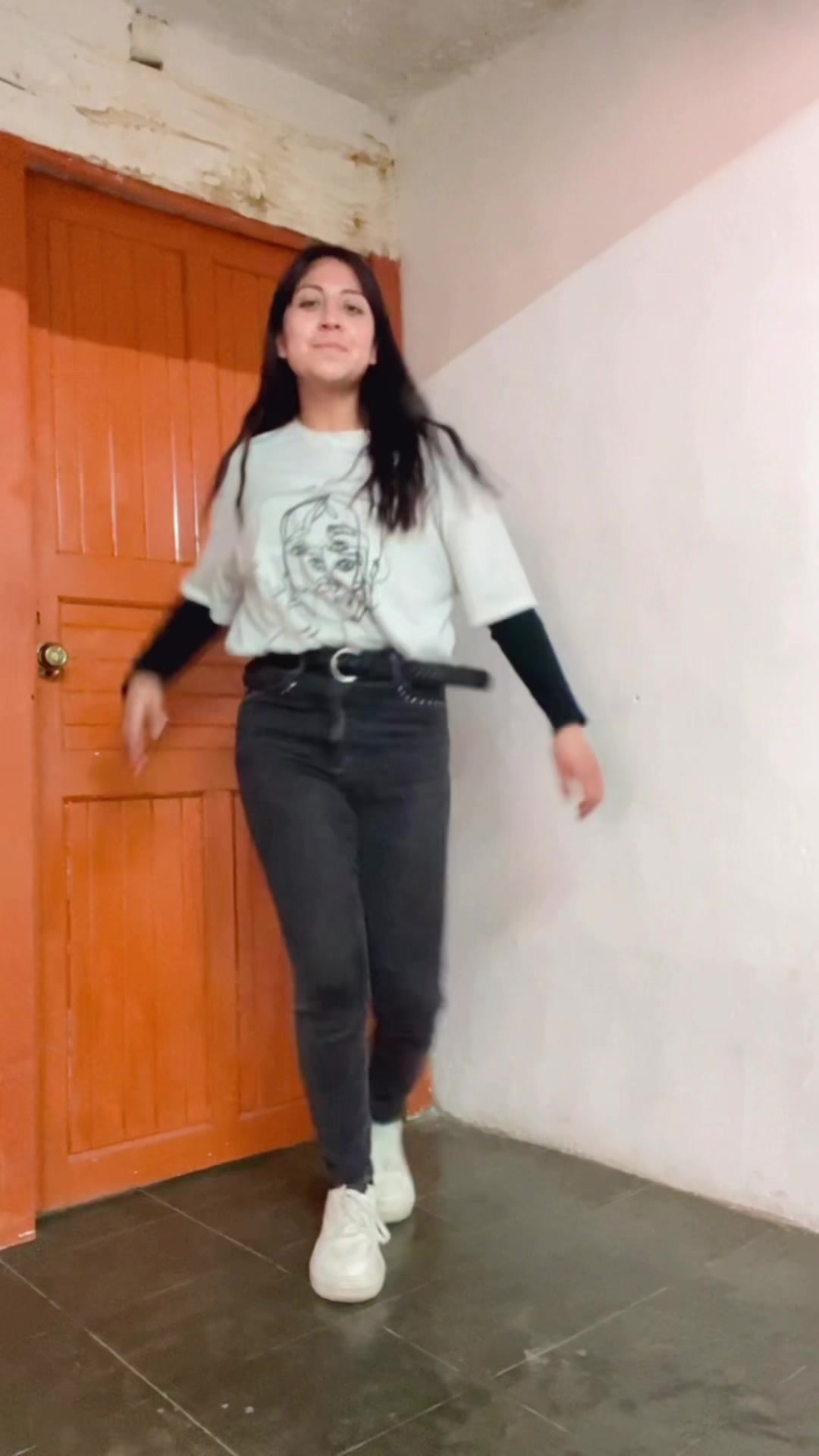 @S A R I 🐱