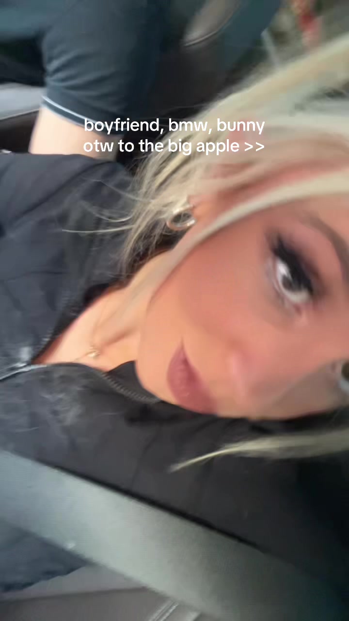 @jeanieefrances