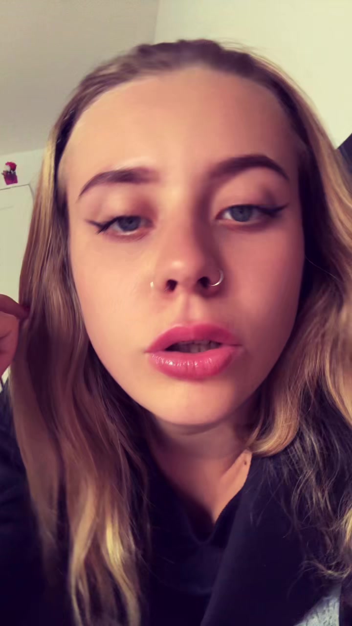 @🍁☠️🚬
