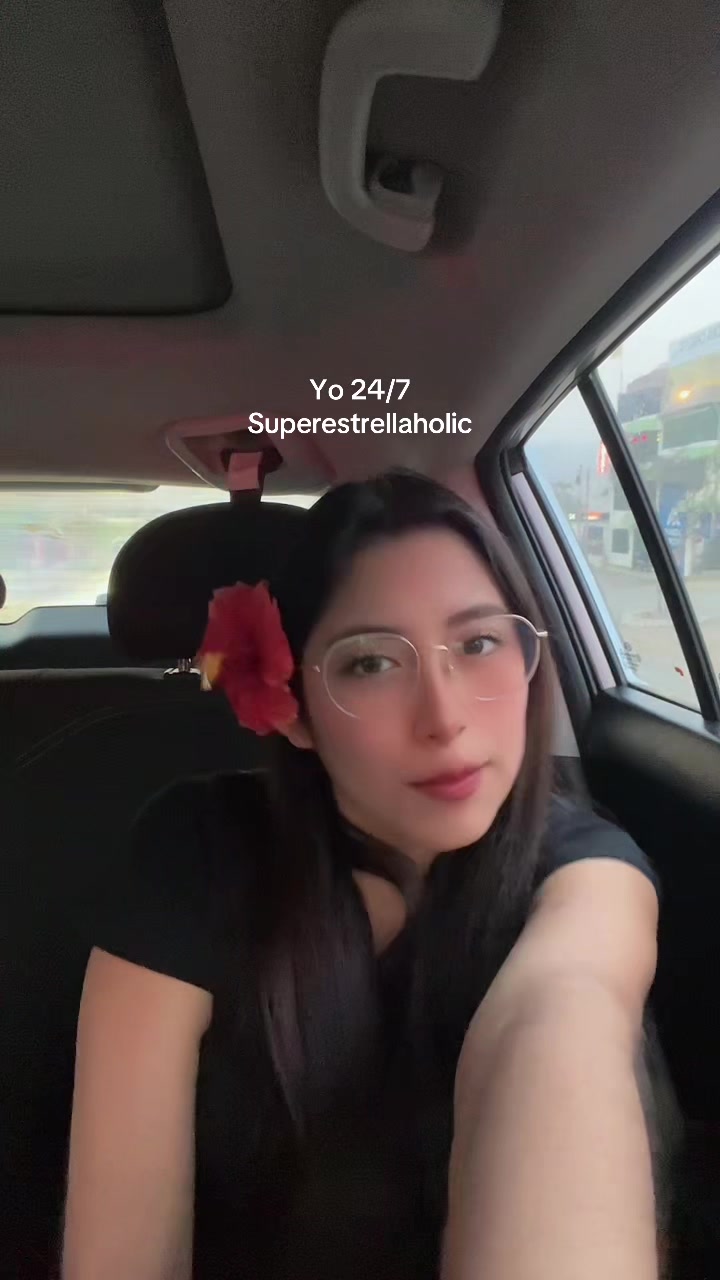 @Nicol Anali 🦋