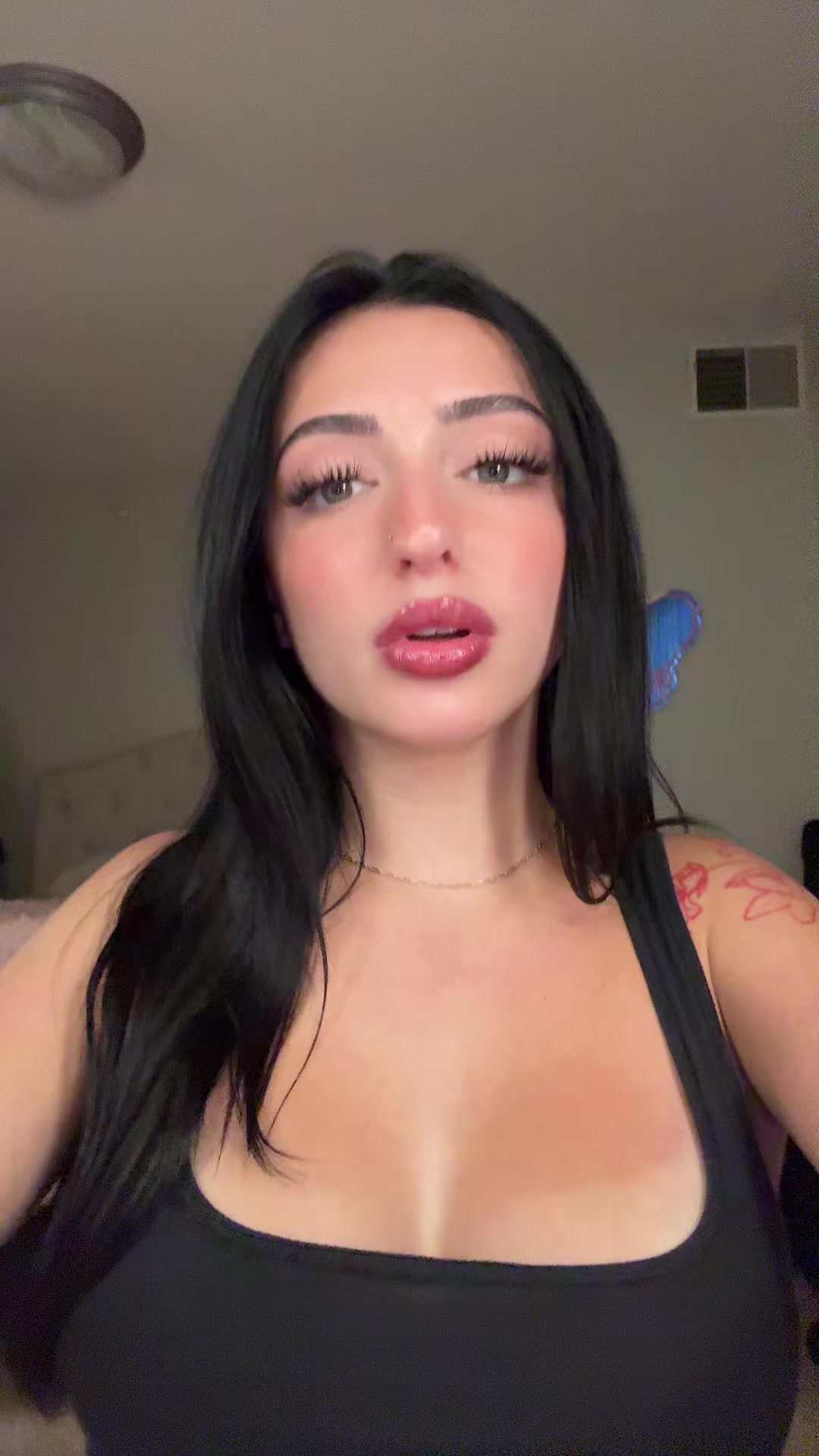 @Kiki