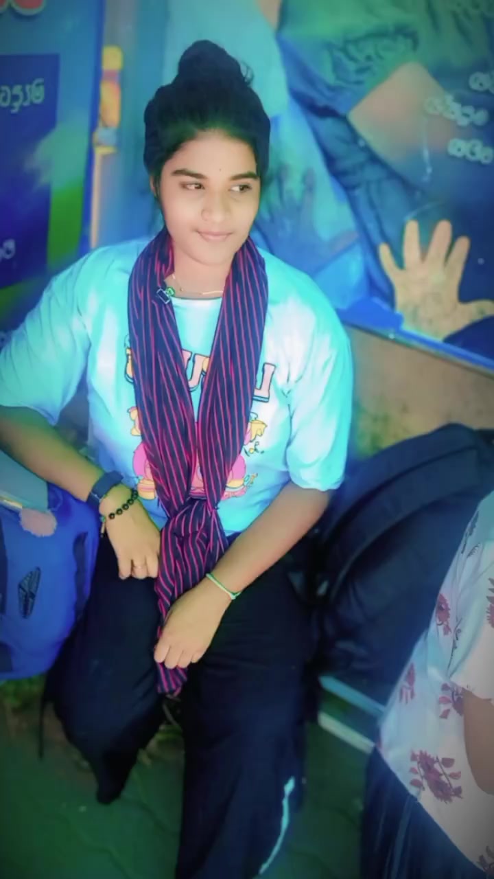 @𝐬𝐚𝐝 𝐦𝐲 𝐥𝐢𝐟𝐞😔...