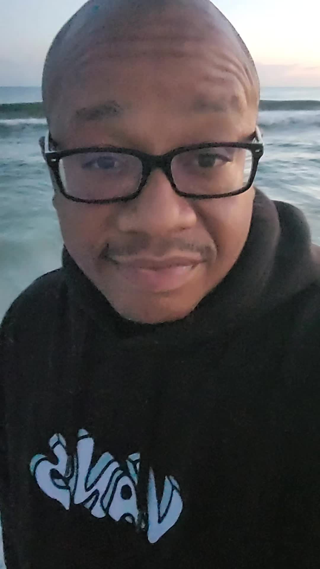 @TheBeachIsFree