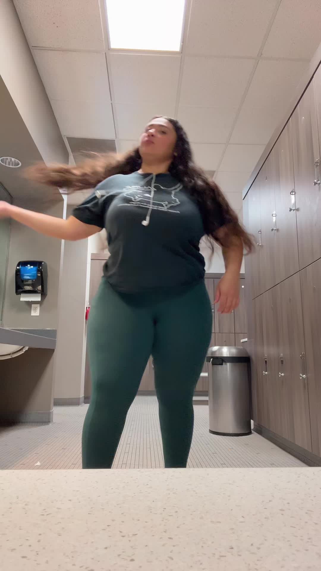 @B👸🏽