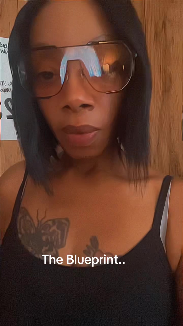 @QueenLawne