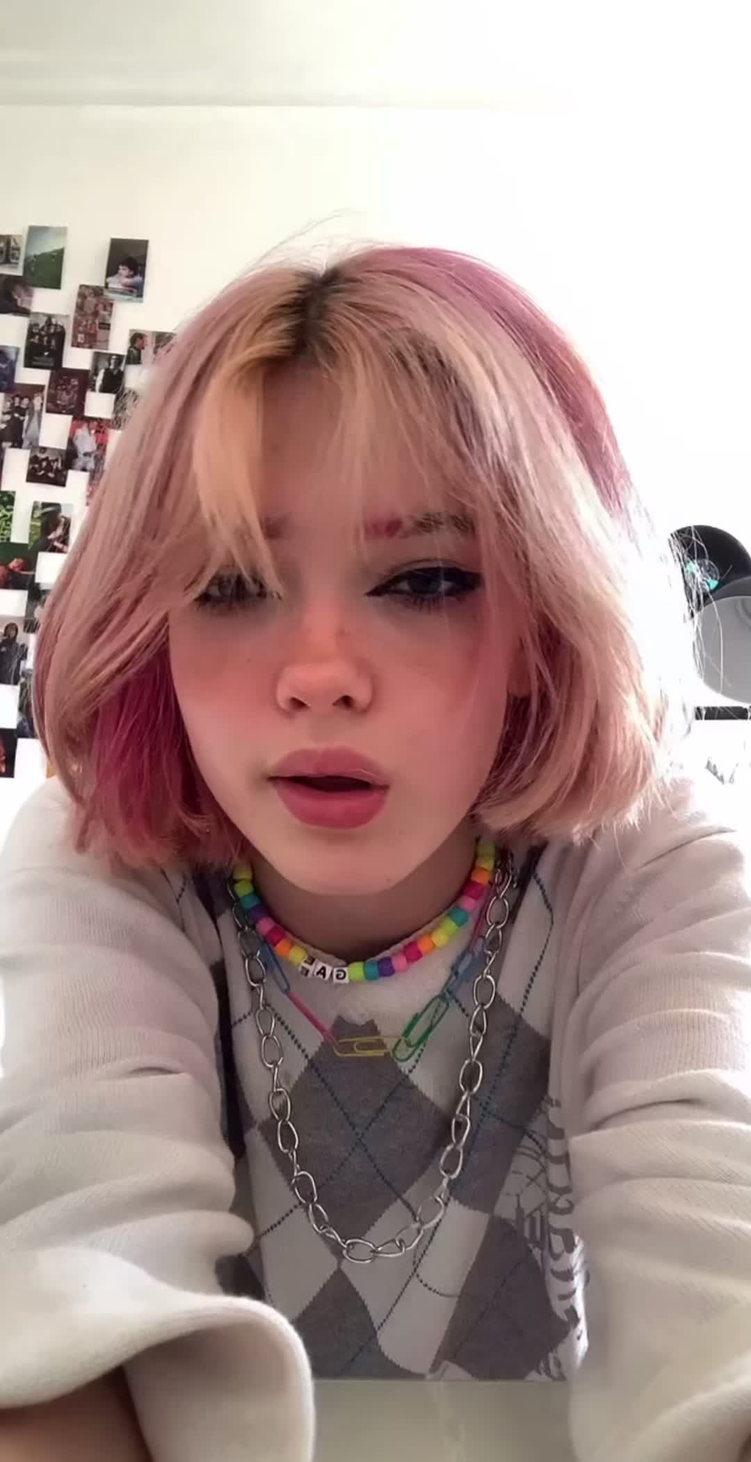 @꩜