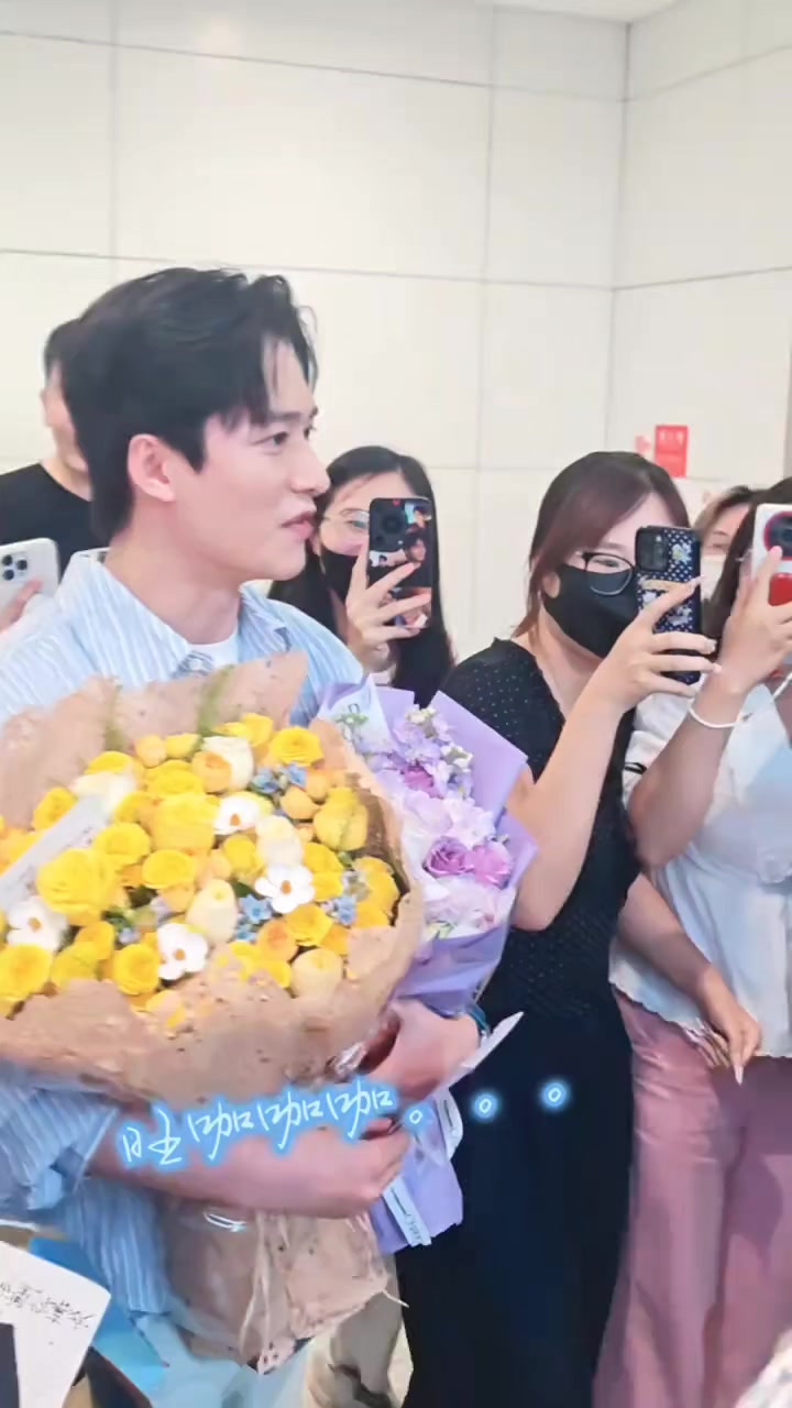 @🌷ʏɪɴɢʏɪɴɢ🌷 ghệ đẹp Trinh ca