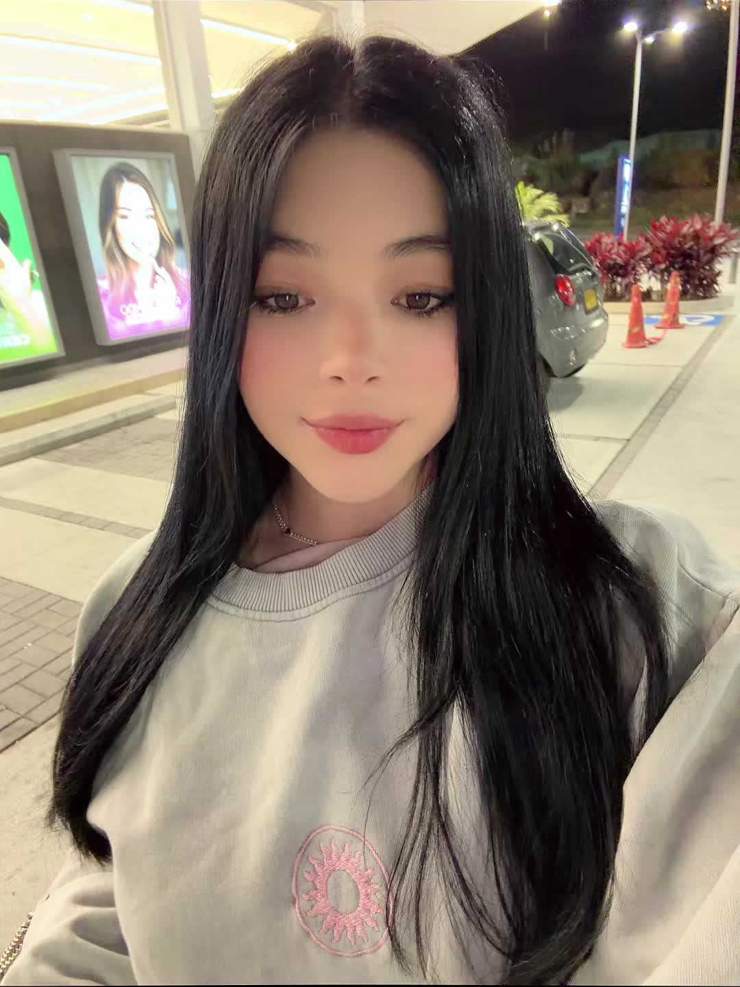 @Lora 🦜