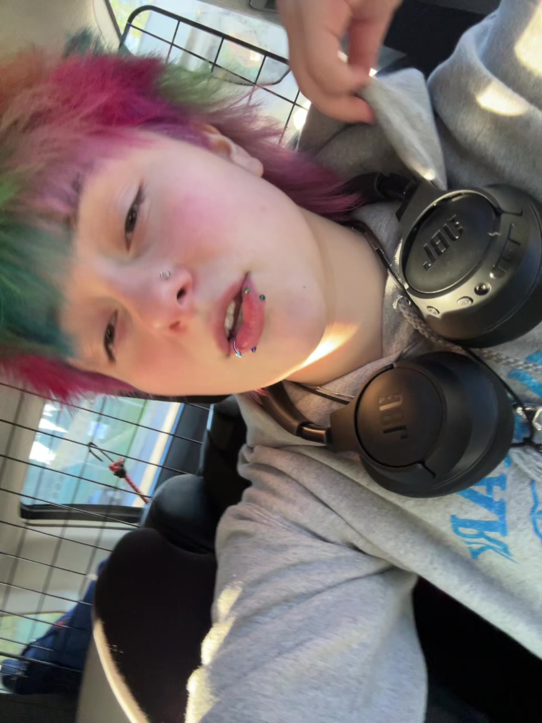 @..