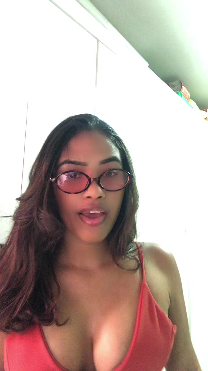 @Julia Vict&oacute;ria