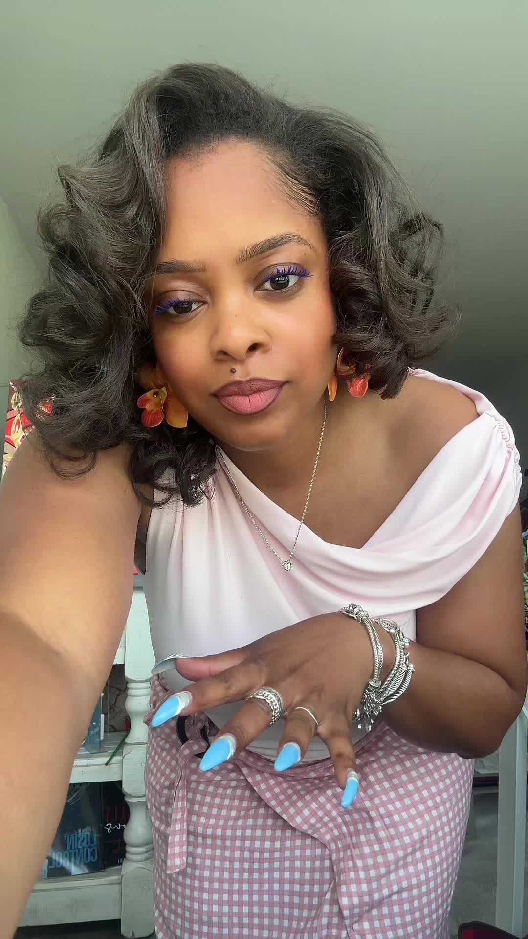 @Nikia J. | Style & Beauty