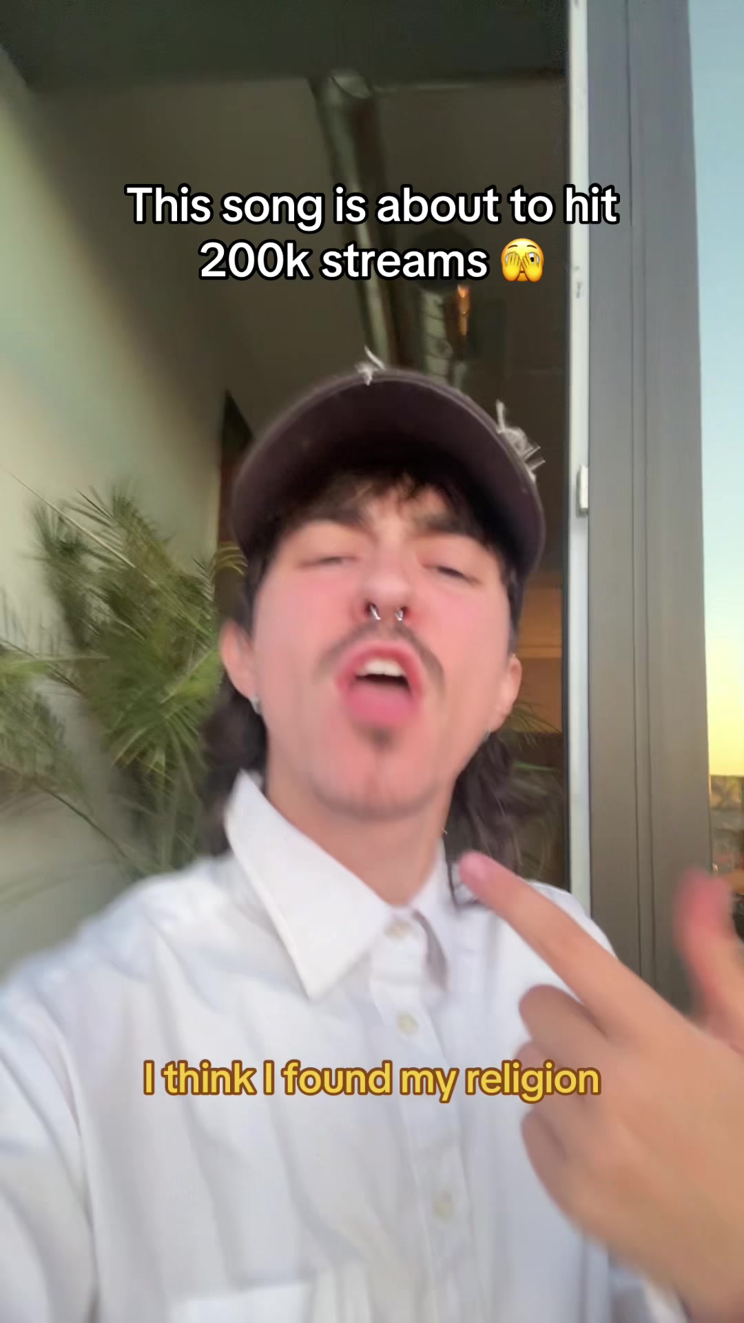 @J ✰ S P E R