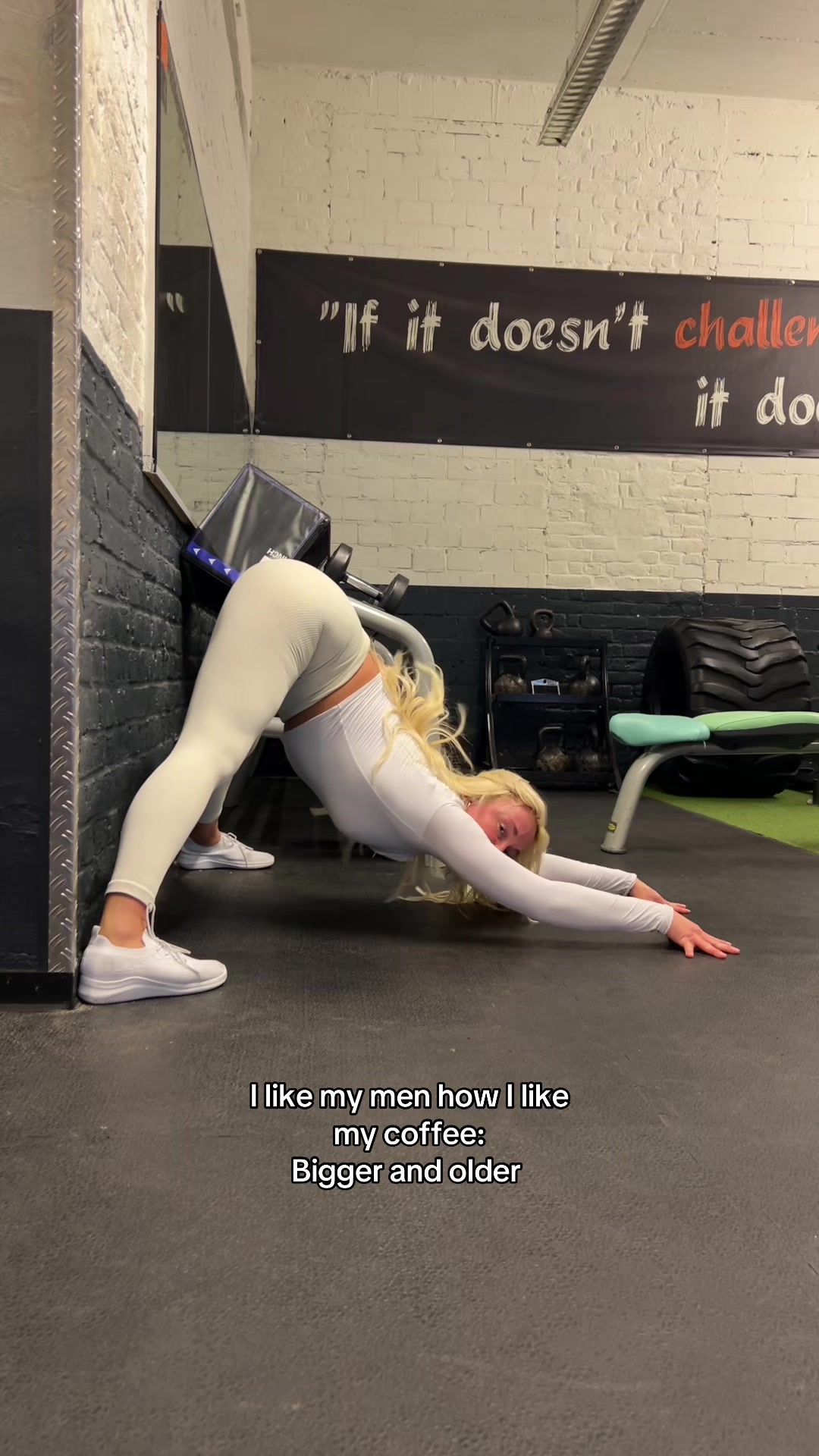 @blondiewithcatshair