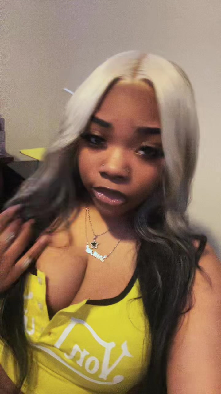 @✰