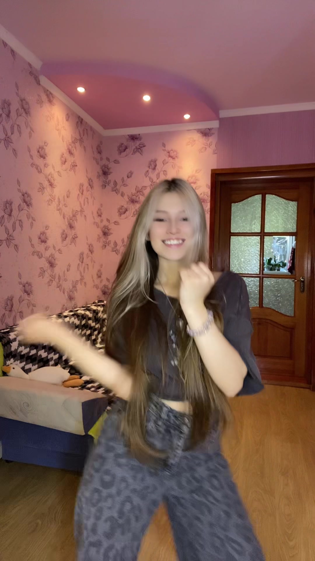 @Маленька