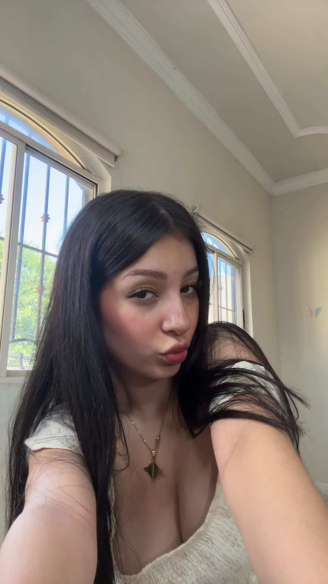 @michelle avila 🍓