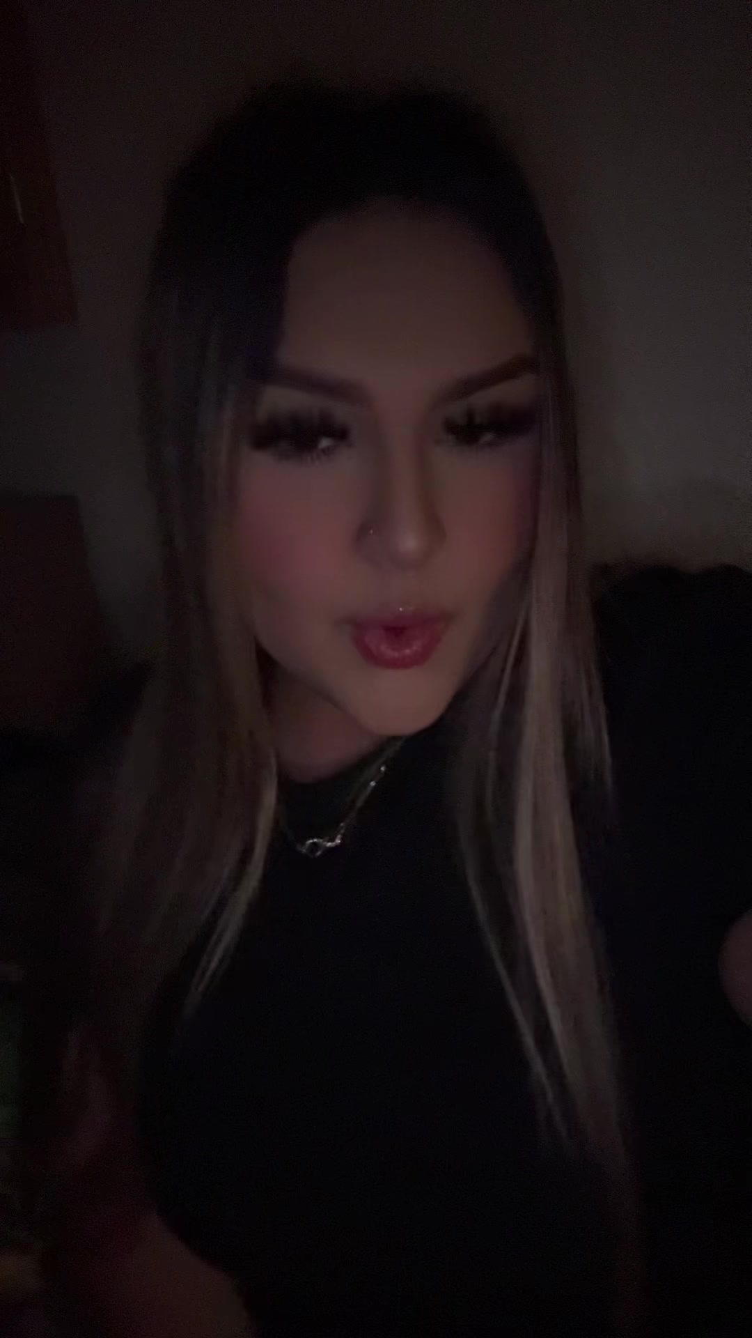 @aizlynn_