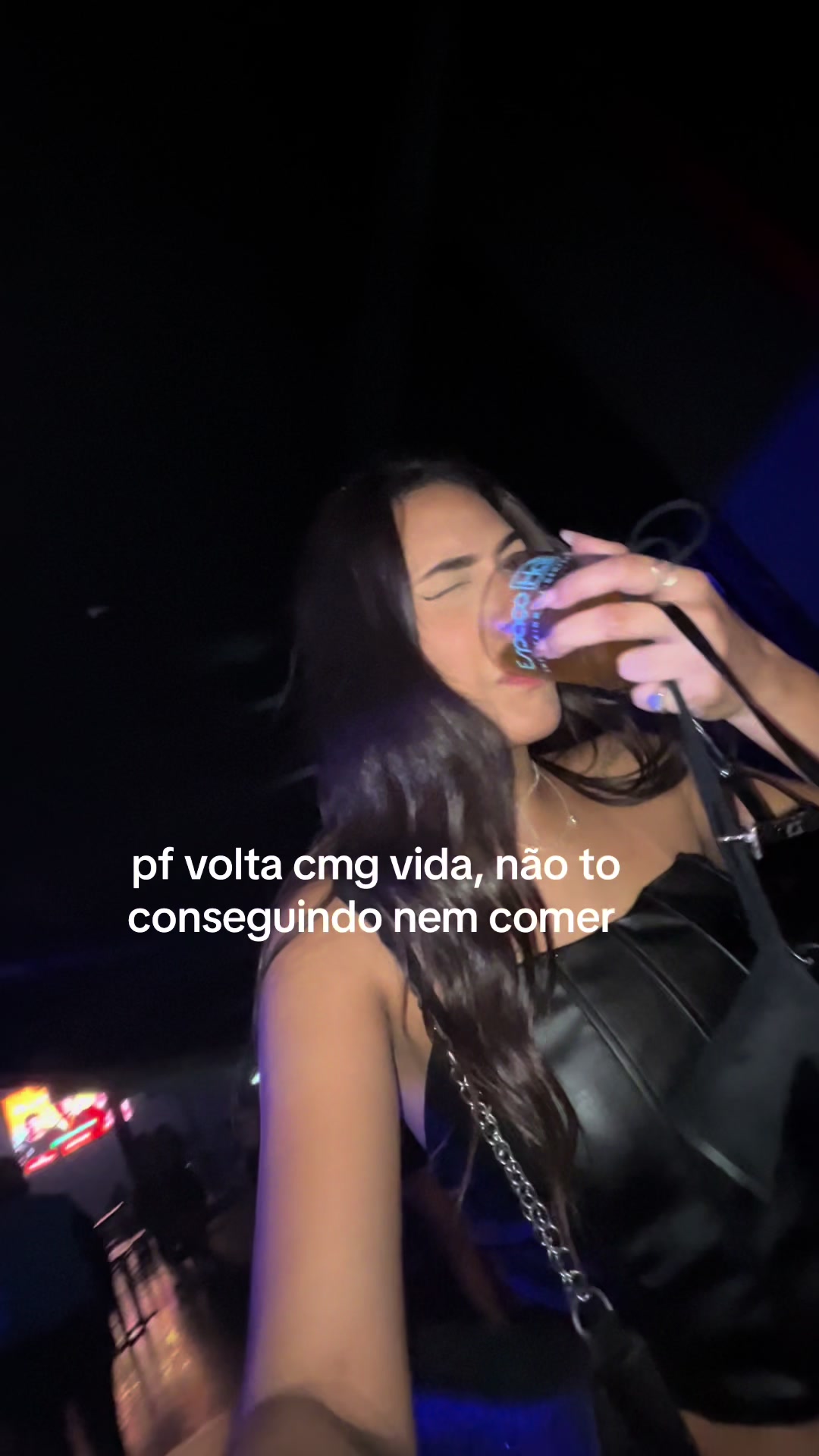@hyas