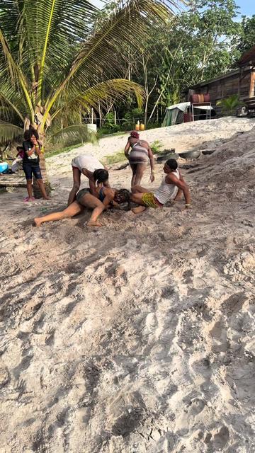@iesha🇬🇾\🇺🇸