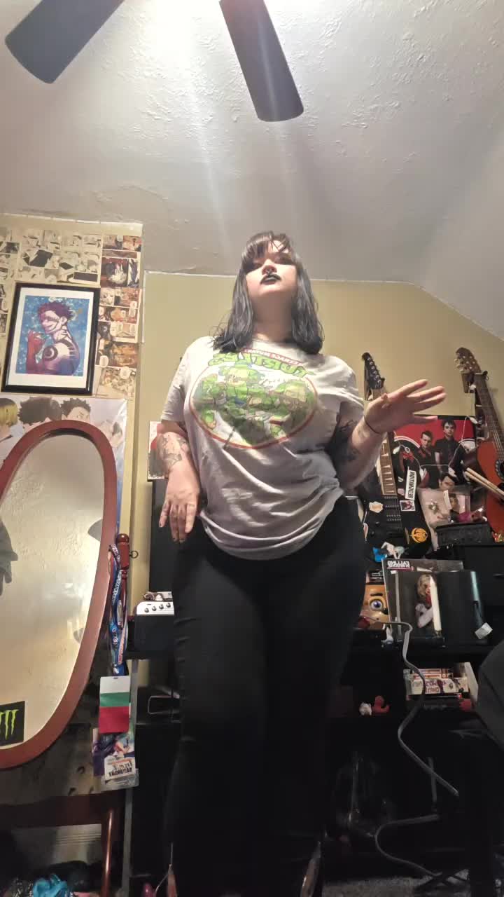 @🐷PIGXMILK🐷(Jenna)