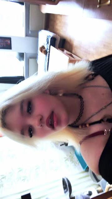 @Deutsche mit Herz🖤🤍❤️