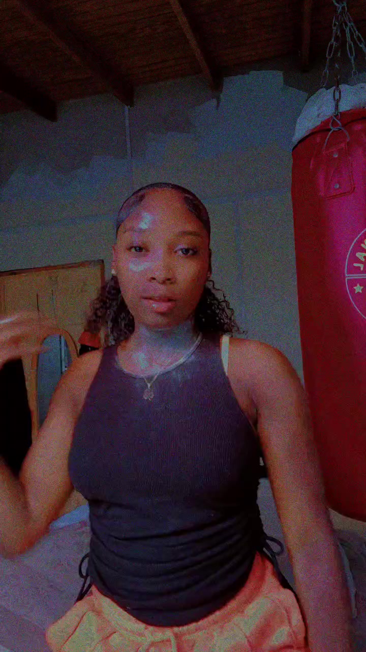 @𝓑𝓤𝓑𝓑𝓛𝓔𝓢🎀