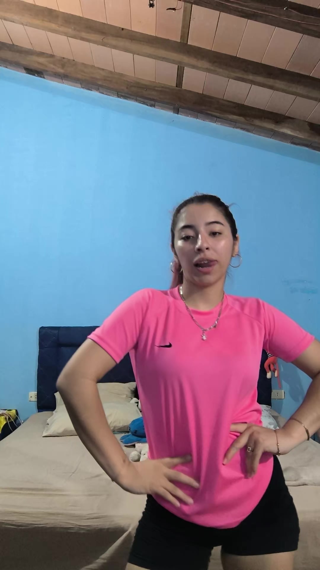 @Anali